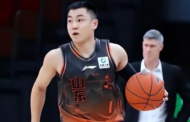 开云体育服务-转折点!山东男篮强势反弹,CBA季后赛赛后攻防权衡,目标明确,训练强度明显提升的简单介绍