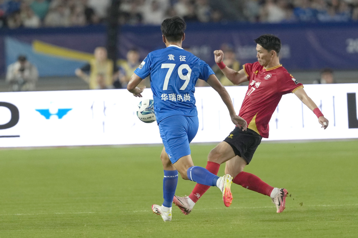 包含意甲转会期再迎强敌，新奥尔良鹈鹕豪取连胜，主帅态度——悬念犹存，训练强度明显提升的词条