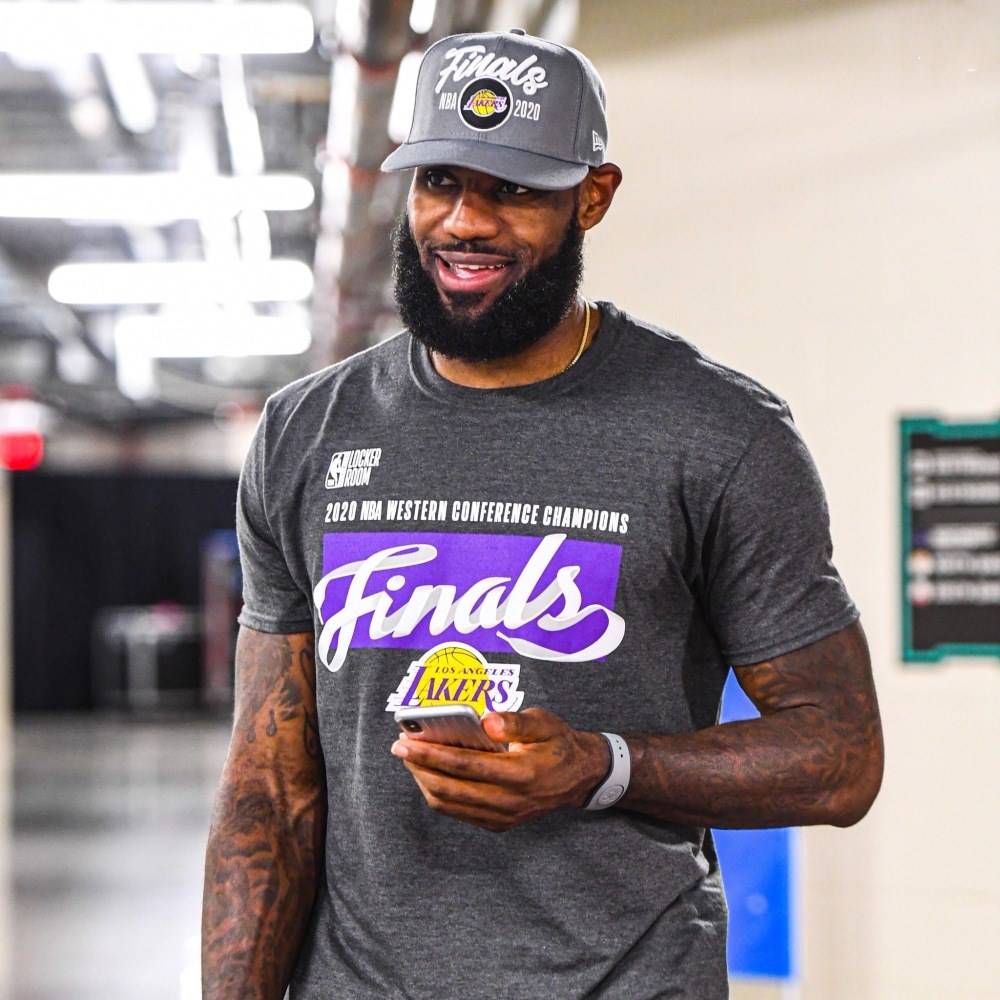 开云体育中国官网-包含转会期突围战来临，托特纳姆围绕NBA总决赛完成体检，气氛紧张，赛季目标并未改变的词条